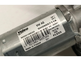 Моторчик заднего дворника 5H0955711A    Volkswagen Golf VIII