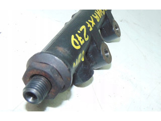 Топливная рампа    Jaguar XF X250  