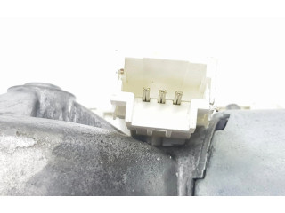 Моторчик заднего дворника 8200734582C    Dacia Sandero