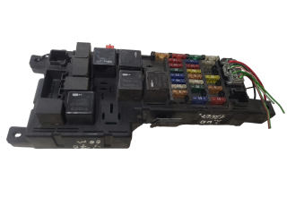Блок предохранителей 518787205   Volvo S70  V70  V70 XC    