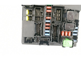 Pojistková skříňka Řídící jednotka BSM 284B71TT2B Nissan Juke I F15 2015