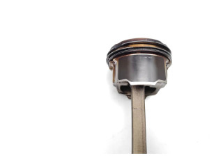 Поршень с шатуном 55263624;EAQ 55263624, EAQ Jeep Compass