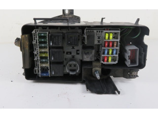 Блок предохранителей 30728132, 30728132 Volvo V70