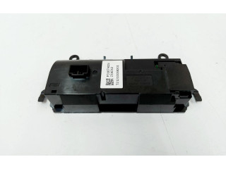 Блок управления климат-контролем 31674024   Volvo V60