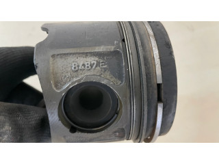 Píst 8487E, 512 BMW 1 E81 E87 pro naftový motor 2.0