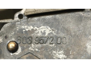 Подушка безопасности водителя 584161720057, 601407700 Volvo V70