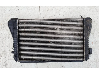 Интеркулер  1K0145803   Skoda Octavia Mk2 (1Z) 