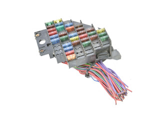 Блок предохранителей 4736930, 4200572   Saab 9-5    