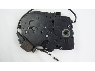 Zámek zadních dveří 2K5827201C Volkswagen Caddy 2013