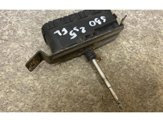 Моторчик стеклоочистителя 0390206211    Volvo S80