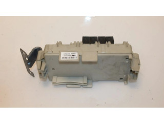 Блок предохранителей 510060718, 510060718 Mitsubishi Grandis