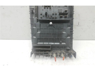 Блок предохранителей  1K0937629A, 0090012   Skoda Yeti (5L)    