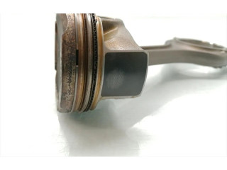  Поршень с шатуном    Skoda Octavia Mk3 (5E)  