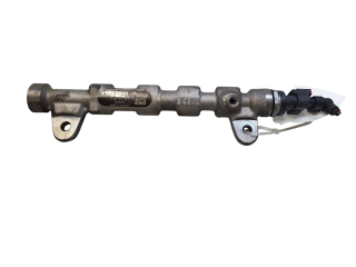 Vstřikovací lišta 0445214221, 55576177 Opel Astra J