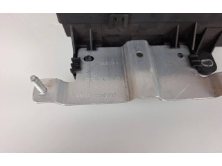 Блок предохранителей GX7314C445AA Jaguar XE
