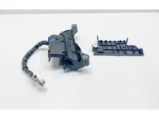   Pojistková skříňka A2305450403, A2305450801   Mercedes-Benz SL R230 2008