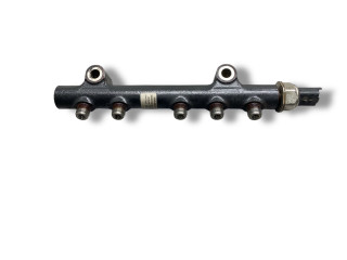 Топливная рампа 9684753080, 94675G01 Citroen C4 I Picasso для двигателя 9HR (DV6C)