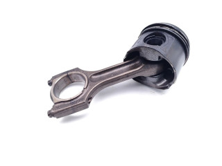  Поршень с шатуном M47D20(204D4) M47D20  BMW X3 E83 для дизельного двигателя 2.0