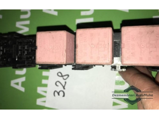 Pojistková skříňka 7703297572 Renault Kangoo 1998