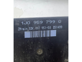 Блок комфорта 1J0959799Q, 5DK00795150 Skoda Octavia Mk1 (1U)