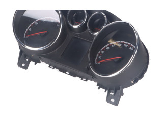 Панель приборов 13430868   Opel Meriva B       