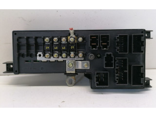 Блок предохранителей 8678449, 518829007   Volvo V70    