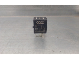 Блок предохранителей 4H0951253C Audi Q3 8U