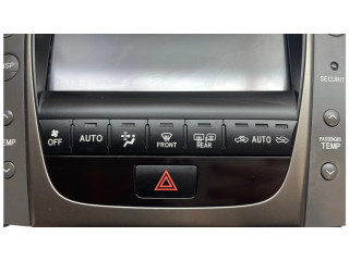 Радио/ проигрыватель CD/DVD / навигация