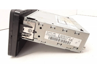 Радио/ проигрыватель CD/DVD / навигация