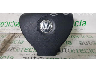 Подушка безопасности водителя    Volkswagen PASSAT