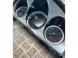 Přístrojová deska Mercedes-Benz GLK (X204) 2010 A2049003802