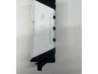 Pojistková skříňka Надувная подушка для пассажира 8W0880204D Audi RS5 2019