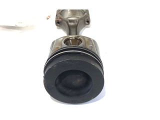  Поршень с шатуном  DDY  Skoda Octavia Mk3 (5E)  