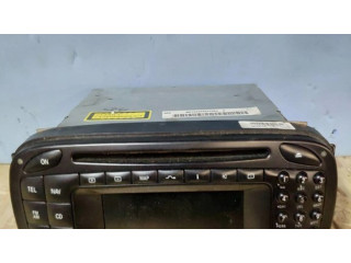 Радио/ проигрыватель CD/DVD / навигация