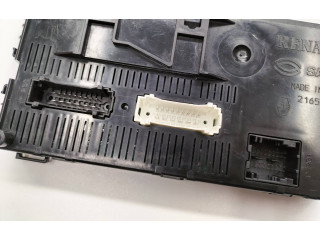 Pojistková skříňka Řídící jednotka BSM P8200621762, 281180842A   Renault Clio III 2007