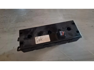 Блок управления климат-контролем    Chrysler Town & Country V