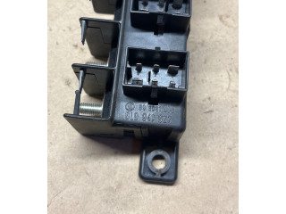 Блок предохранителей  8L0941822, 890081000   Audi A3 S3 8L    