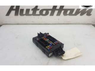 Блок предохранителей 32142591 Volvo XC90