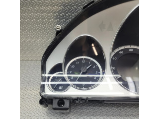 Přístrojová deska Mercedes-Benz E C207 W207 2010 A2129005104