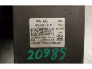 Блок предохранителей 3Q0906121B Skoda Octavia Mk3 (5E)