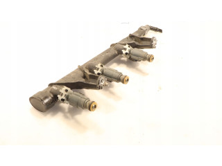 Vstřikovací lišta    Peugeot 301     