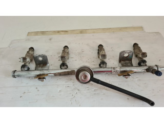 Vstřikovač LF0110150 Ford Mondeo Mk III pro benzínový motor 1.8