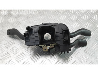 Отделка (ленточка) заднего фонаря