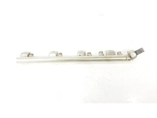 Vstřikovací lišta 13537547599 BMW X6 E71 pro benzínový motor 4.4