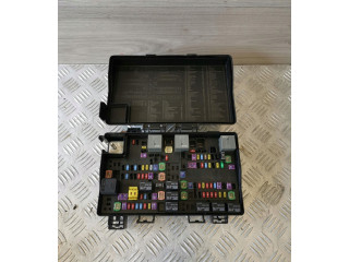 Блок предохранителей Jeep Grand Cherokee