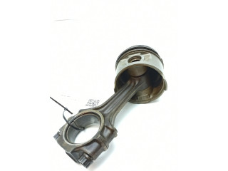 Píst 11004 Mercedes-Benz S W116 pro benzínový motor 2.8