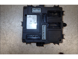 Блок предохранителей 284B04064R Dacia Sandero III