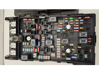 Pojistková skříňka 63565509 Chrysler Pacifica 2018