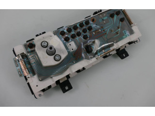 Панель приборов    Renault Clio I       