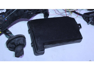 Pojistková skříňka Toyota Auris E180 2017